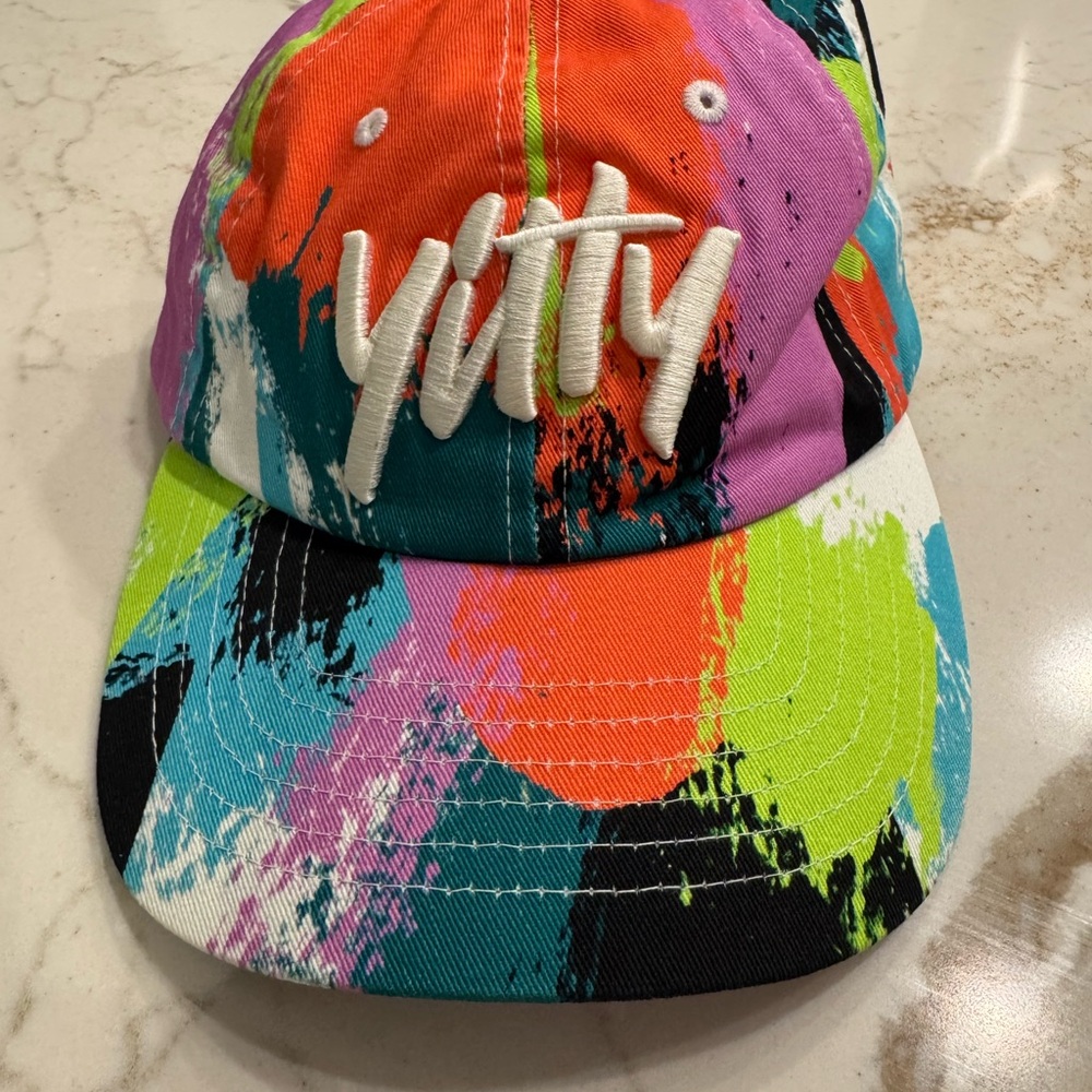 YITTY Multicolor Splash Cap